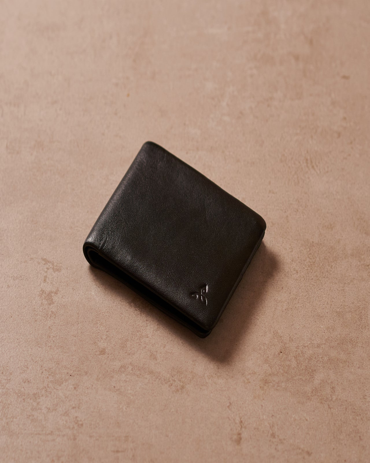 Batua Royal Black